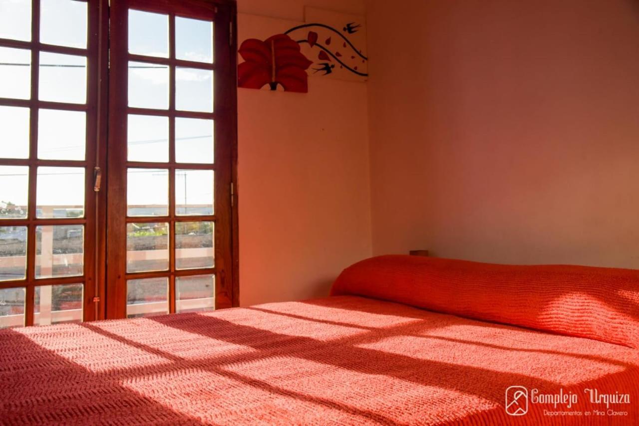 Complejo Urquiza Departamentos Apartment Mina Clavero Bagian luar foto