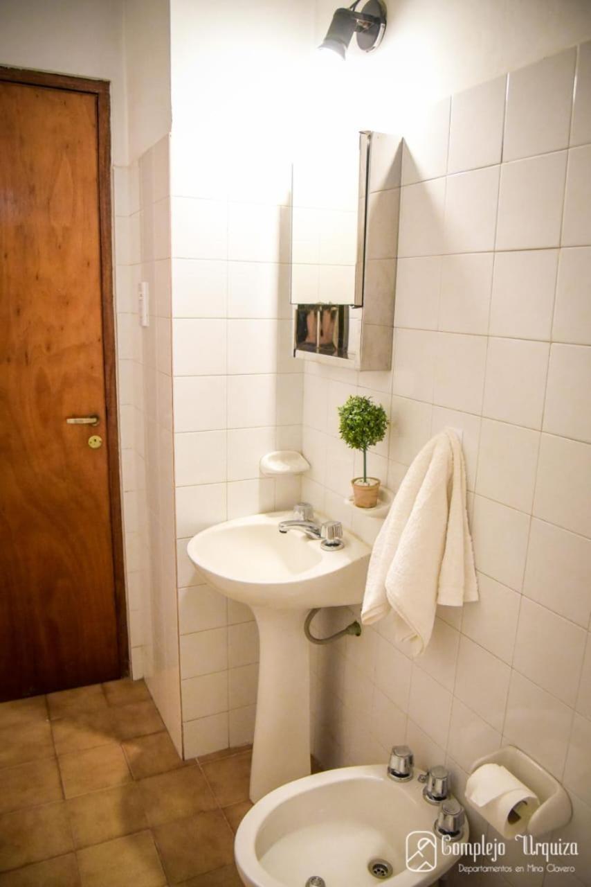 Complejo Urquiza Departamentos Apartment Mina Clavero Bagian luar foto
